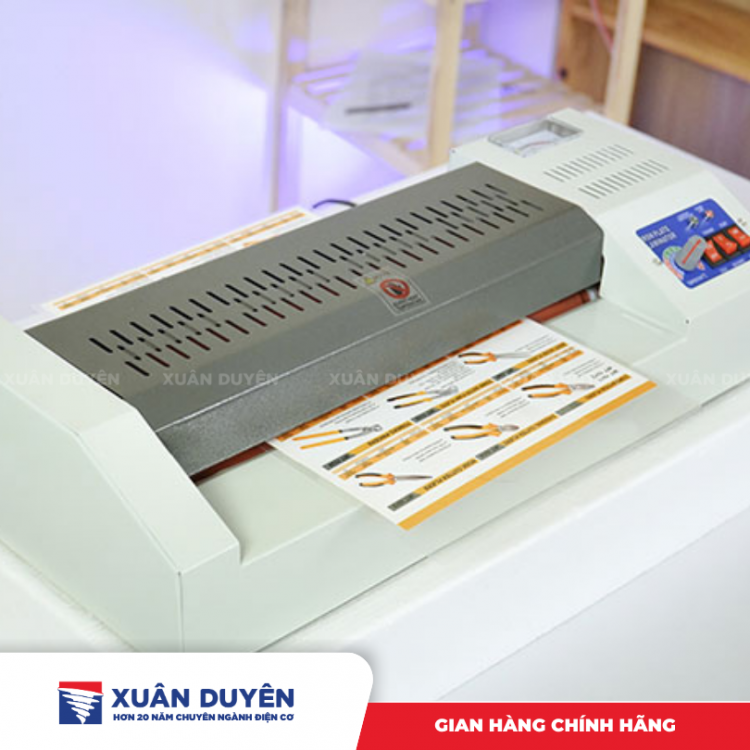 Máy ép plastic, rulo trục lớn A3 YT320