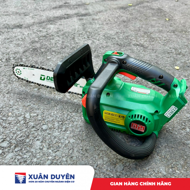 Máy cưa xích dùng pin 21V Dekton M21-CX12BL 