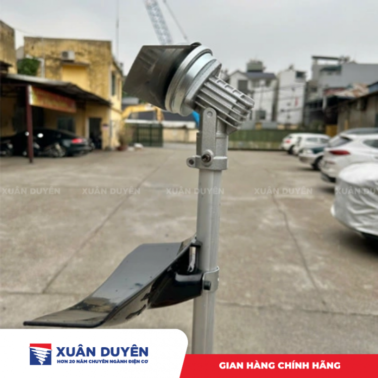 Máy cắt cỏ dùng pin 21V Yamasu YMS-MCC01