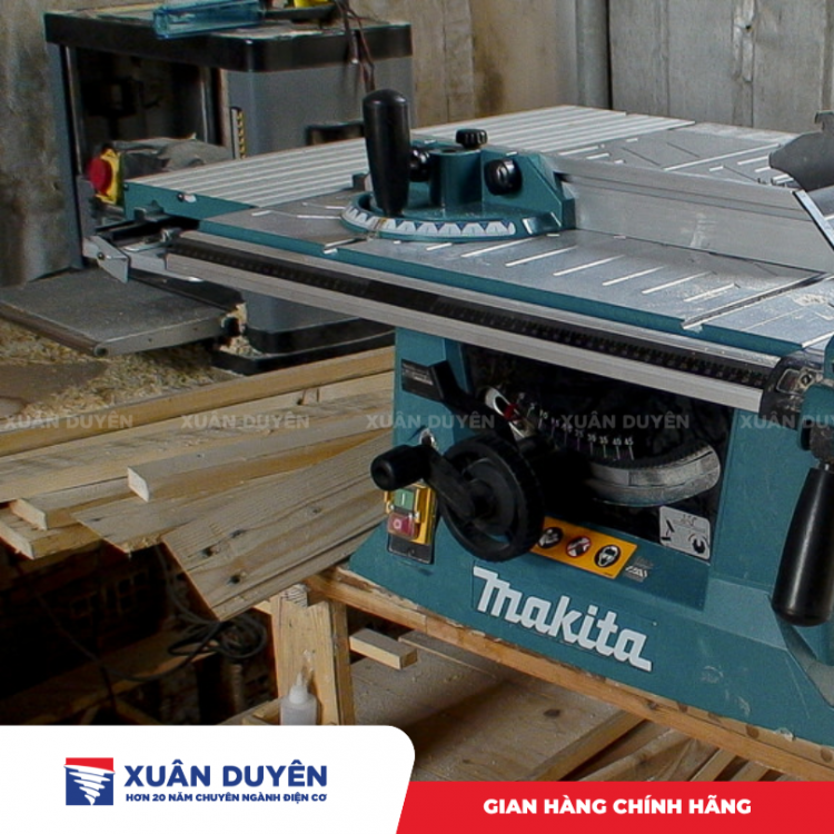 Máy cưa bàn Makita MLT100