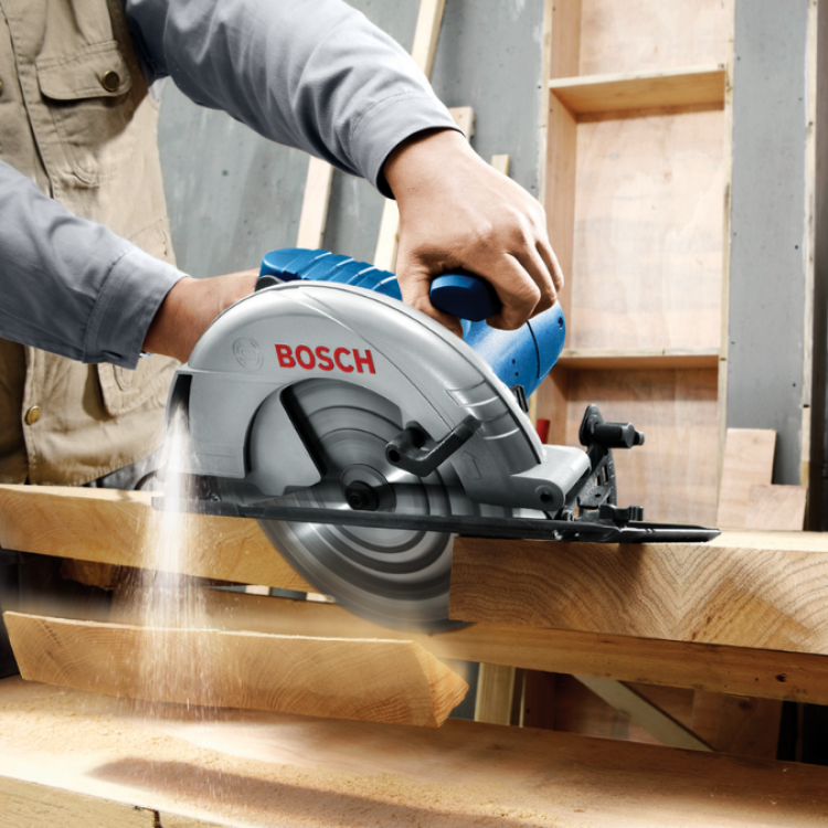Máy cưa đĩa Bosch GKS 235 TURBO (235MM, 2050W)
