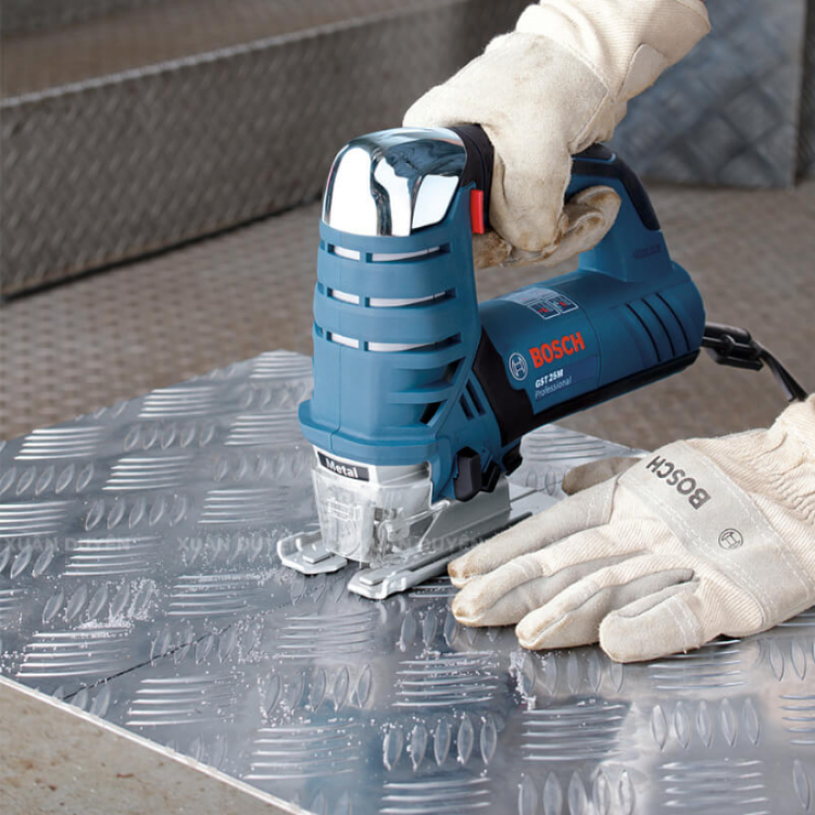 Máy cưa lọng Bosch GST 25M (580W)