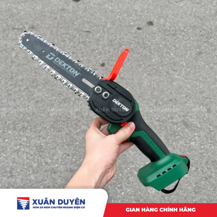 Máy cưa xích dùng pin 21V Dekton M21-S06BLC