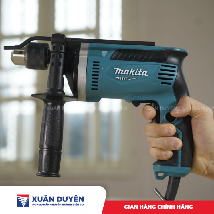 Máy khoan búa 26 phụ kiện Makita M8100KX2B (16MM, 710W)