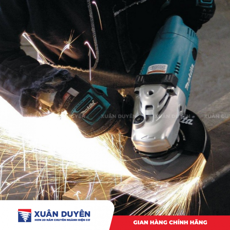 Máy mài góc Makita GA4034 (100MM, 720W, Công tắc bóp)